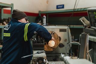 Concevoir des pièces industrielles : comparer le BTS CPI et le BUT GMP